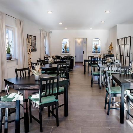 Hotel Am See Kreuzau エクステリア 写真
