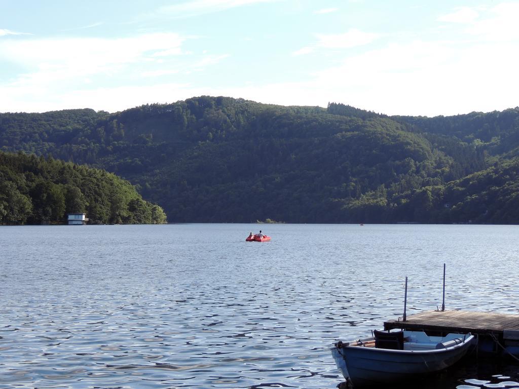 Hotel Am See Kreuzau エクステリア 写真