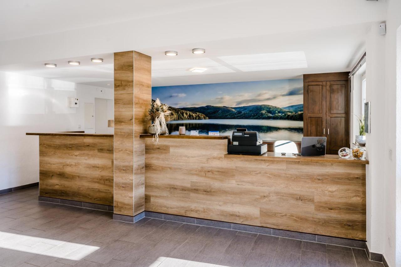 Hotel Am See Kreuzau エクステリア 写真