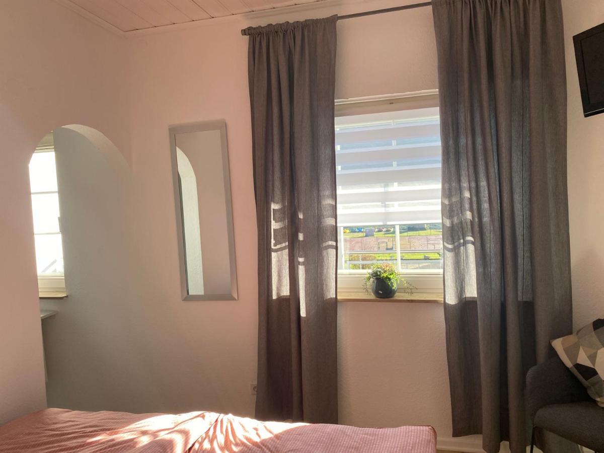 Hotel Am See Kreuzau エクステリア 写真