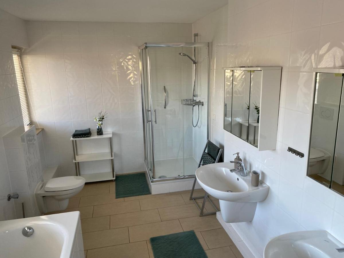 Hotel Am See Kreuzau エクステリア 写真