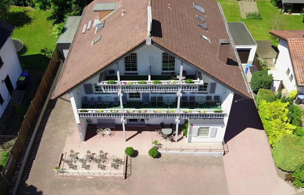 Hotel Am See Kreuzau エクステリア 写真